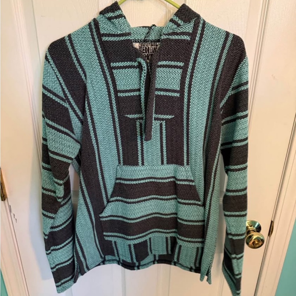 Women’s hooded sweater